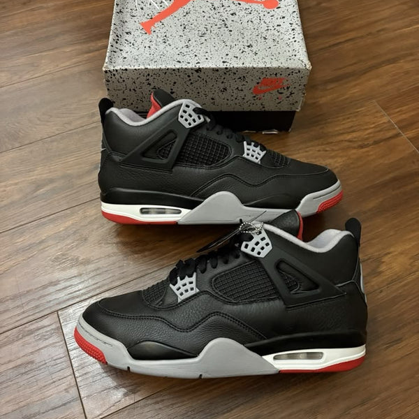 Nike air jordan 4 bred