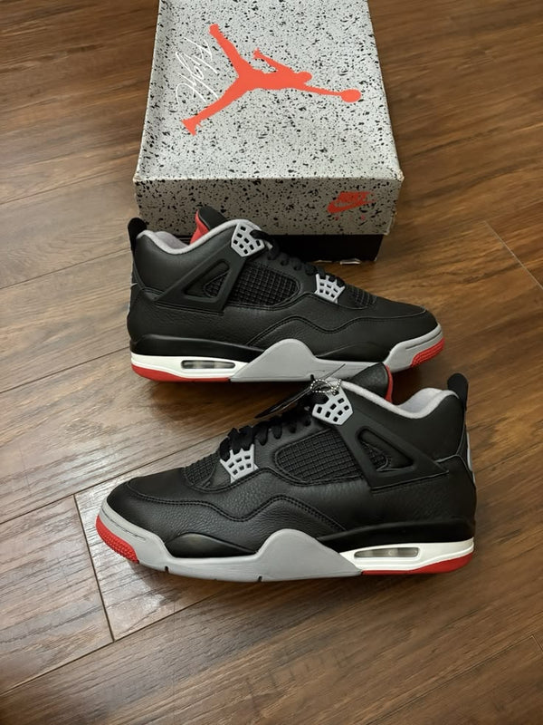 Nike air jordan 4 bred